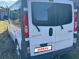 2006 Renault Trafic II Рестайлинг, белый, 860000 рублей, вид 5
