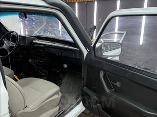2002 Lada (ВАЗ) 2121 (4x4) I Рестайлинг, белый, 585000 рублей, вид 5