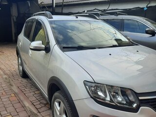 2017 Renault Sandero Stepway II, серебристый, 1200000 рублей, вид 1