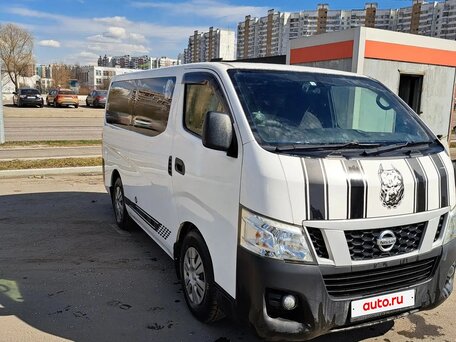 2015 Nissan NV350 Caravan, белый, 2175000 рублей, вид 2