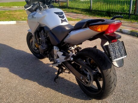 2005 Honda CBF 600, серебристый, 400000 рублей, вид 3