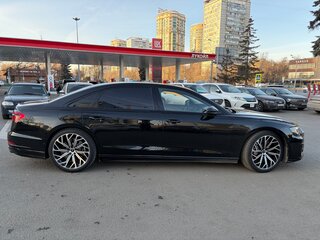 2019 Audi A8 Long 55 TFSI IV (D5), чёрный, 5750000 рублей, вид 4