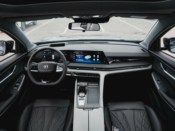 2024 Changan CS75 Plus III, серый, 4207411 рублей - вид 17