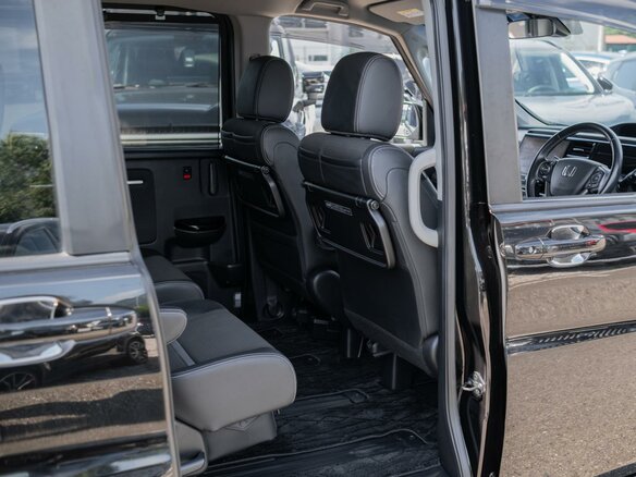 2021 Honda Stepwgn Spada V Рестайлинг, чёрный, 2749000 рублей - вид 12