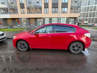 2014 Chevrolet Cruze I Рестайлинг, красный, 680000 рублей, вид 3
