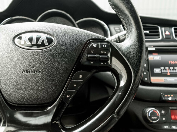 2013 Kia Ceed II, серебристый, 1590000 рублей - вид 15