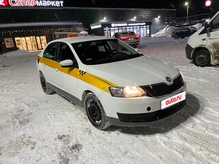 2017 Skoda Rapid I Рестайлинг, белый, 700000 рублей, вид 2