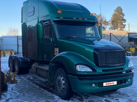 2003 Freightliner Columbia, зелёный, 2100000 рублей, вид 1