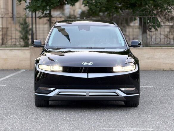 2022 Hyundai IONIQ 5 Long Range I, чёрный - вид 3