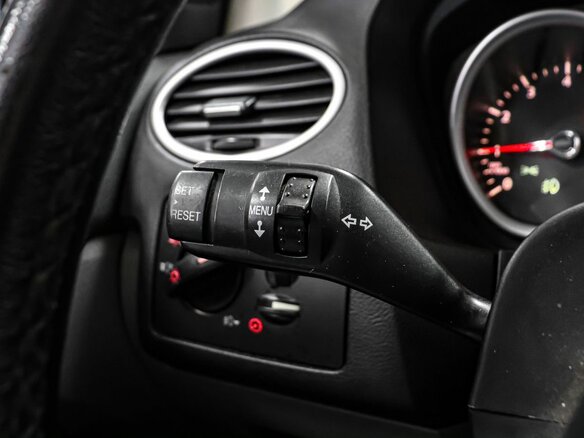 2008 Ford Focus II Рестайлинг, чёрный, 499000 рублей - вид 11