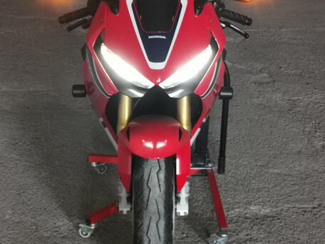 2017 Honda CBR 1000 RR/RA Fireblade, красный, 1250000 рублей, вид 4