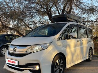 2016 Honda Stepwgn Spada V, белый, 1900000 рублей, вид 3