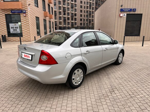 2010 Ford Focus II Рестайлинг, серебристый, 469000 рублей - вид 7