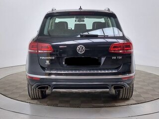 2016 Volkswagen Touareg II Рестайлинг, чёрный, 4600000 рублей, вид 5