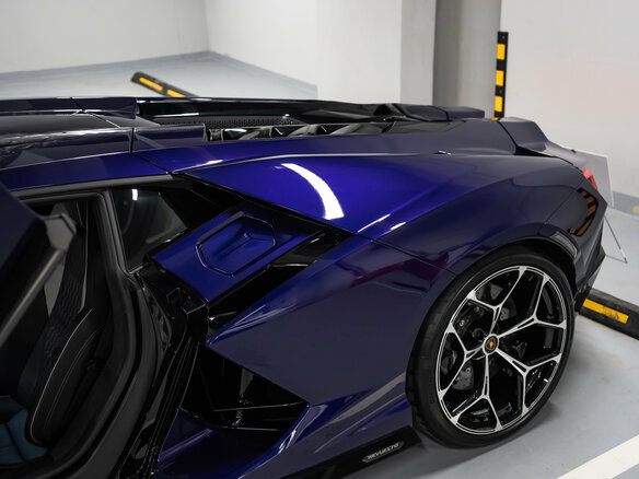 2026 Lamborghini Revuelto, фиолетовый, 74900000 рублей - вид 18
