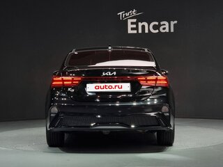 2022 Kia K3 II Рестайлинг, чёрный, 1640000 рублей, вид 4