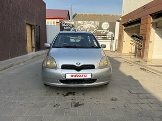 2001 Toyota Vitz I (P10), серебристый, 350000 рублей, вид 3