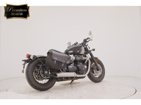2024 Triumph Bonneville Bobber, чёрный, 1390000 рублей, вид 5