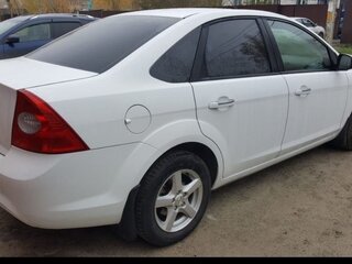 2010 Ford Focus II Рестайлинг, белый, 420000 рублей, вид 4