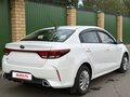 2021 Kia Rio IV Рестайлинг, белый - вид 1