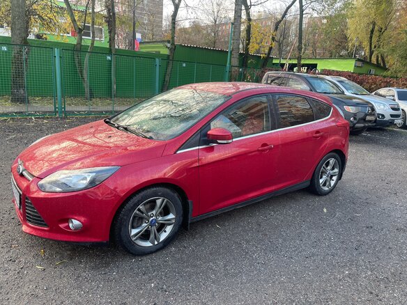 2014 Ford Focus III, красный, 750000 рублей - вид 10
