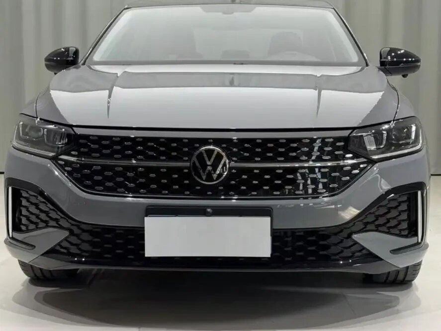 Открыть фотографии: Volkswagen Lavida III Рестайлинг