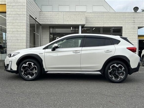 2022 Subaru XV II Рестайлинг, белый, 1382000 рублей - вид 4