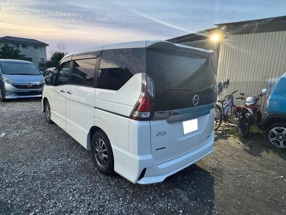 2021 Nissan Serena S-Hybrid V (C27) Рестайлинг, белый - вид 5