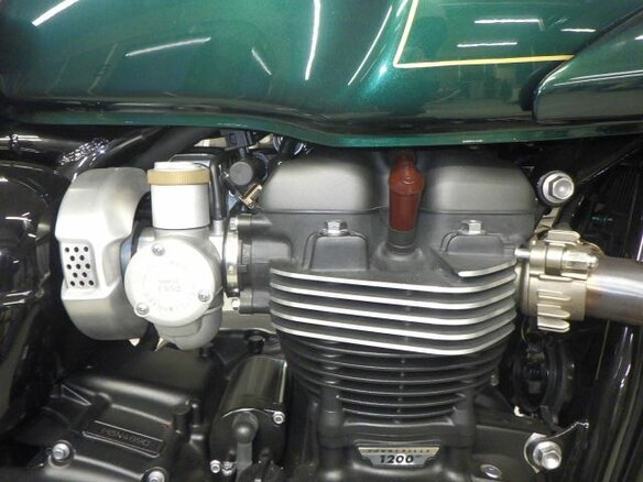 2024 Triumph Thruxton, зелёный, 1445000 рублей - вид 5