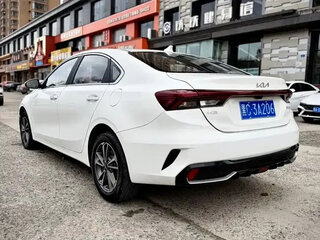 2023 Kia K3 II (China Market) Рестайлинг, белый, 1185001 рублей, вид 3