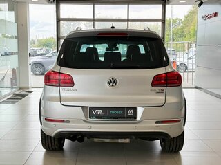 2014 Volkswagen Tiguan I Рестайлинг, серебристый, 1397000 рублей, вид 5