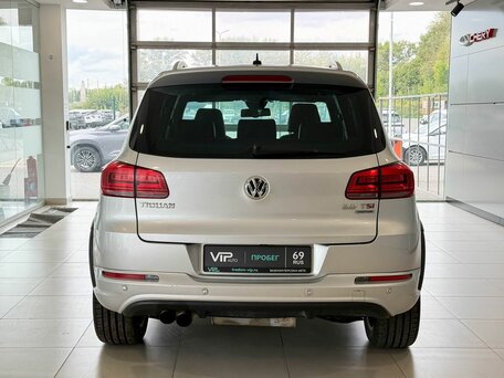 2014 Volkswagen Tiguan I Рестайлинг, серебристый, 1427000 рублей, вид 5