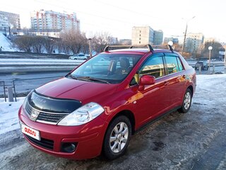 2010 Nissan Tiida I Рестайлинг, красный, 600000 рублей, вид 1