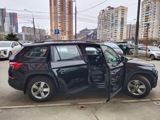 2021 Skoda Kodiaq I, чёрный, 2450000 рублей, вид 3