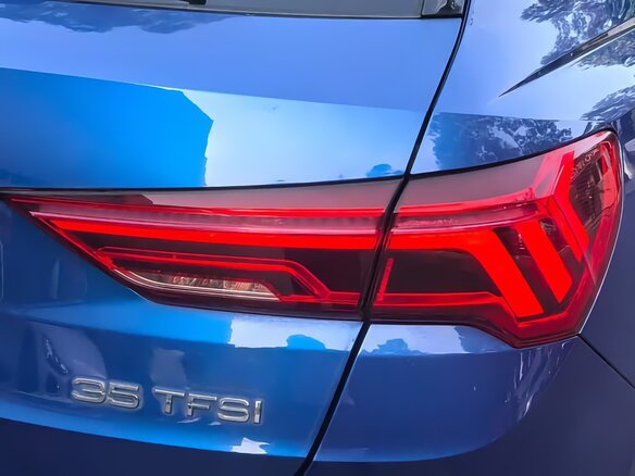 2022 Audi Q3 35 TFSI II (F3), синий, 2550000 рублей - вид 7
