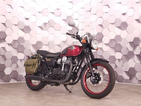 2013 Kawasaki W 800, красный, 669000 рублей, вид 1