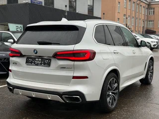 2023 BMW X5 30d IV (G05/G18), белый, 8340000 рублей, вид 4