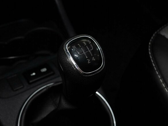 2013 Skoda Fabia II Рестайлинг, красный - вид 9