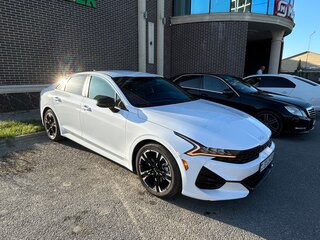 2022 Kia K5 III, белый, 1700000 рублей, вид 1
