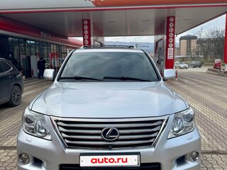 2009 Lexus LX 570 III, серебристый, 2700000 рублей, вид 2