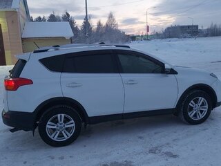 2014 Toyota RAV4 IV (XA40), белый, 1850000 рублей, вид 3