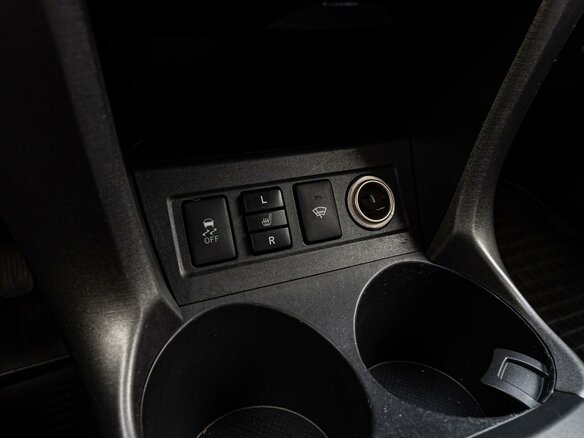 2010 Toyota RAV4 III (XA30), белый - вид 13