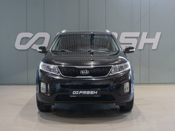 2018 Kia Sorento II Рестайлинг, чёрный, 2109000 рублей - вид 2