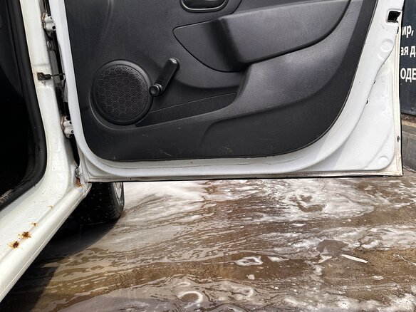 2015 Renault Logan II, белый, 250000 рублей - вид 13