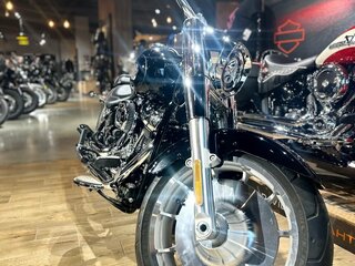 2023 Harley-Davidson Fat Boy, чёрный, 3500000 рублей, вид 2