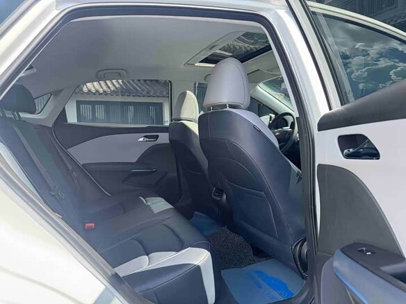 2023 Chevrolet Monza II Рестайлинг, белый - вид 15