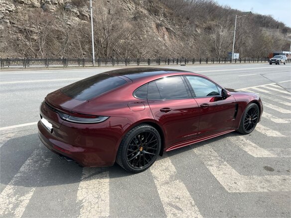 2020 Porsche Panamera II Рестайлинг, красный, 11594775 рублей - вид 9