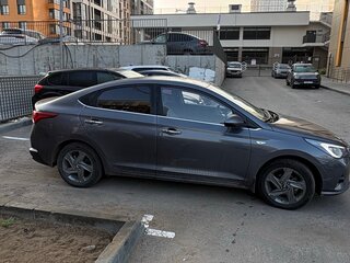2021 Hyundai Solaris II Рестайлинг, серый, 1750000 рублей, вид 4