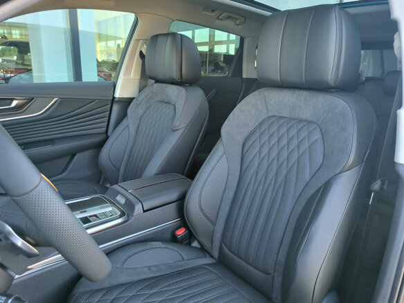 2025 Hongqi HS5 I Рестайлинг, чёрный, 3999000 рублей - вид 26