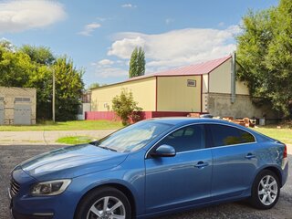 2014 Volvo S60 II Рестайлинг, синий, 1195000 рублей, вид 3